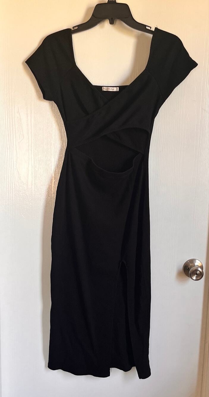 Heart & Hips Black Ribbed Cutout Dress Crisscross V-Neck Bodycon Size Medium